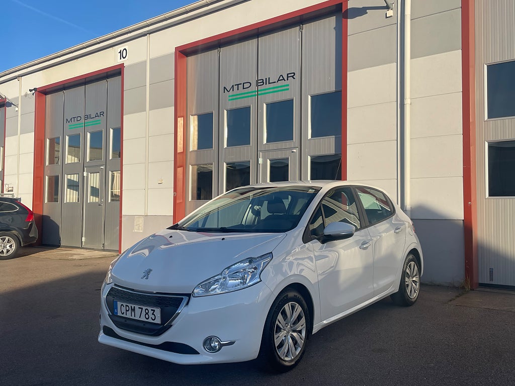 Peugeot 208 5-dörrar 1.2 VTi 82hk 1-Brukare Nybesiktad 