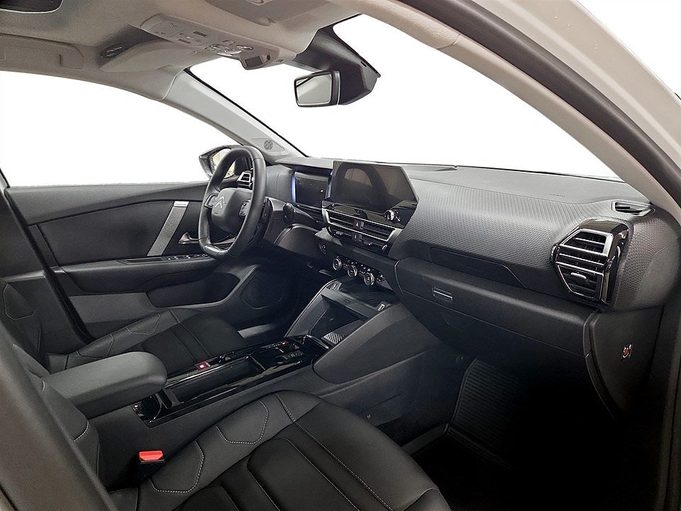 Bild på Citroën C4 X Shine Exclusive 1.2 PT 130hk Aut - GLASTAK,HIFI,360-KAMERA