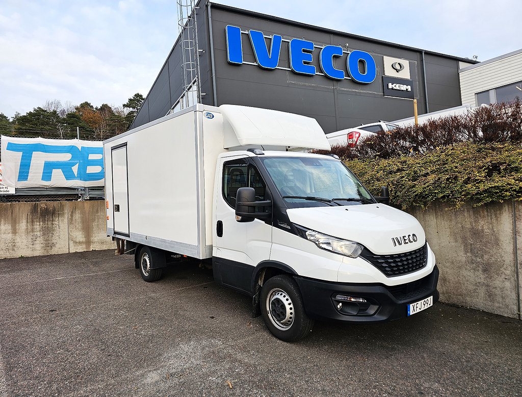 Iveco Daily  Chassi Skåp Lift 2.3 140Hk JTD HiMatic Sidodörr