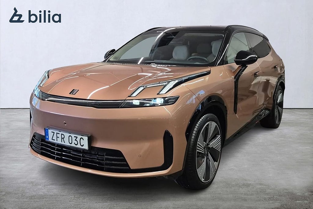 Lynk & Co 08 More PHEV
