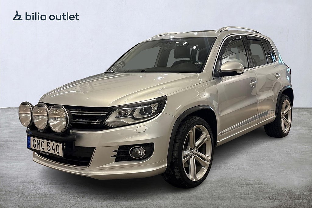 Volkswagen Tiguan 2.0 TDI 4M R-Line / Drag / Värmare / Pano / Kamrem Bytt
