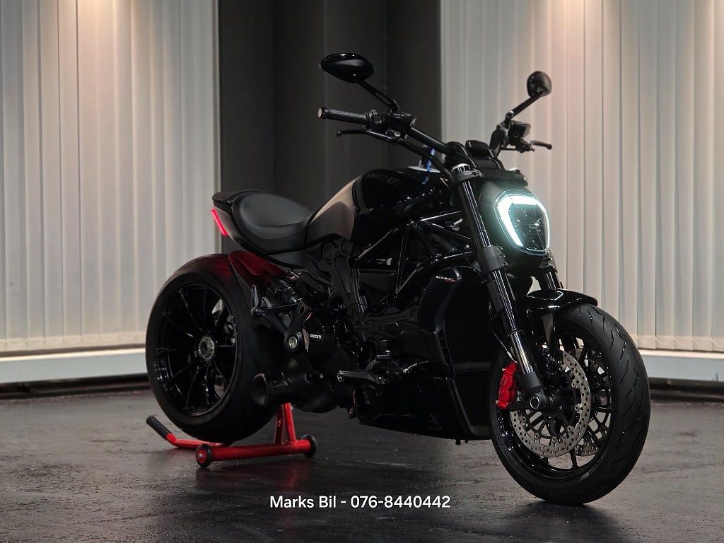 Ducati Xdiavel Nera Nr 9/500 Nyskick   #Reserverad#