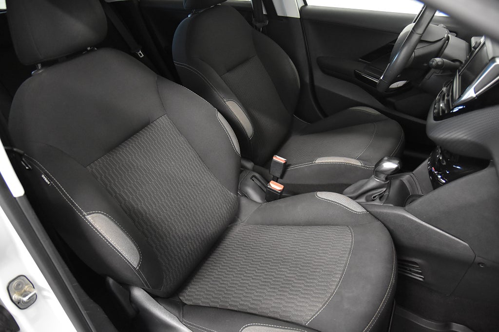 Peugeot 208 2016 - miniatyr 16