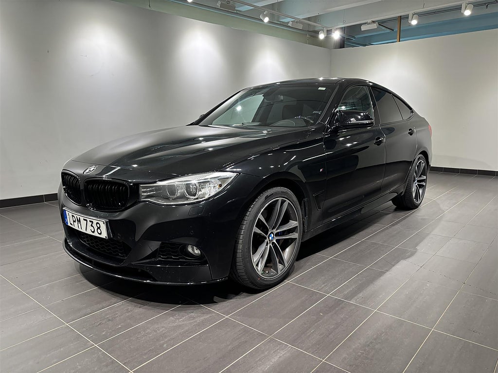 BMW 330d xDrive GT M Sport Panorama Drag Kamera H K | Ränta 3,95%