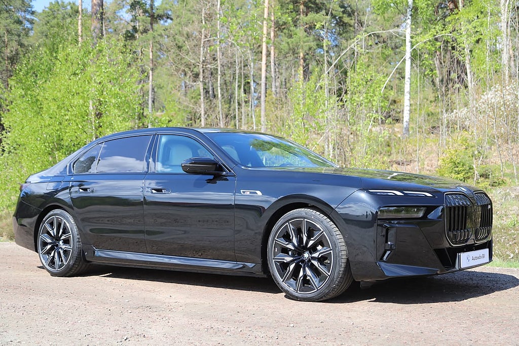 BMW M760 Executive Drive PRO / BusinessLease 19,7/mån*
