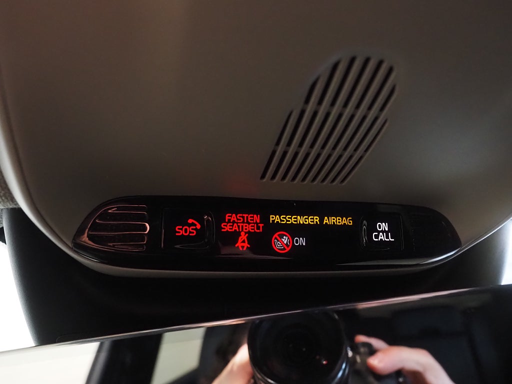 Volvo XC40 D3 150hk AWD Geartronic Kinetic | Drag | D-värm | 2020