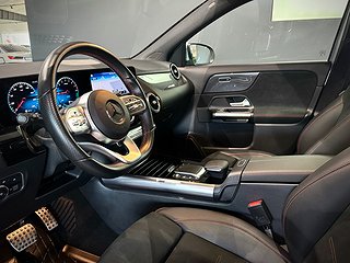 SUV Mercedes-Benz GLA 9 av 12