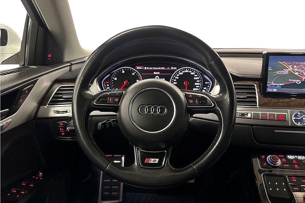 Audi A8 4.2 TDI Quattro, Minnesstolar, massage, softclose, dragkrok