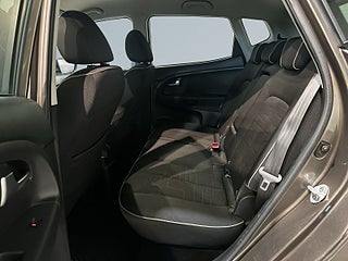 Kia Venga 1.6 CVVT Advance Kamkedja Motorvärmare Psens SoV – bild 13