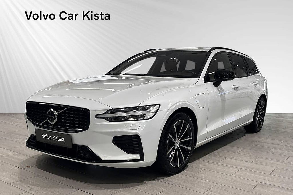 Volvo V60 Recharge T6 Plus Dark Läder Drag H/K Pano