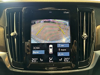 Volvo V90 Cross Country D4 AWD Aut Advanced SE III Drag Värmare Cockpit S&Vhjul – bild 18