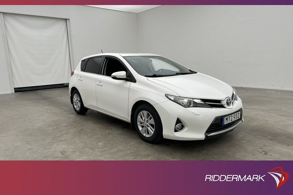 Toyota Auris Hybrid e-CVT 136hk Active Värm Kamera