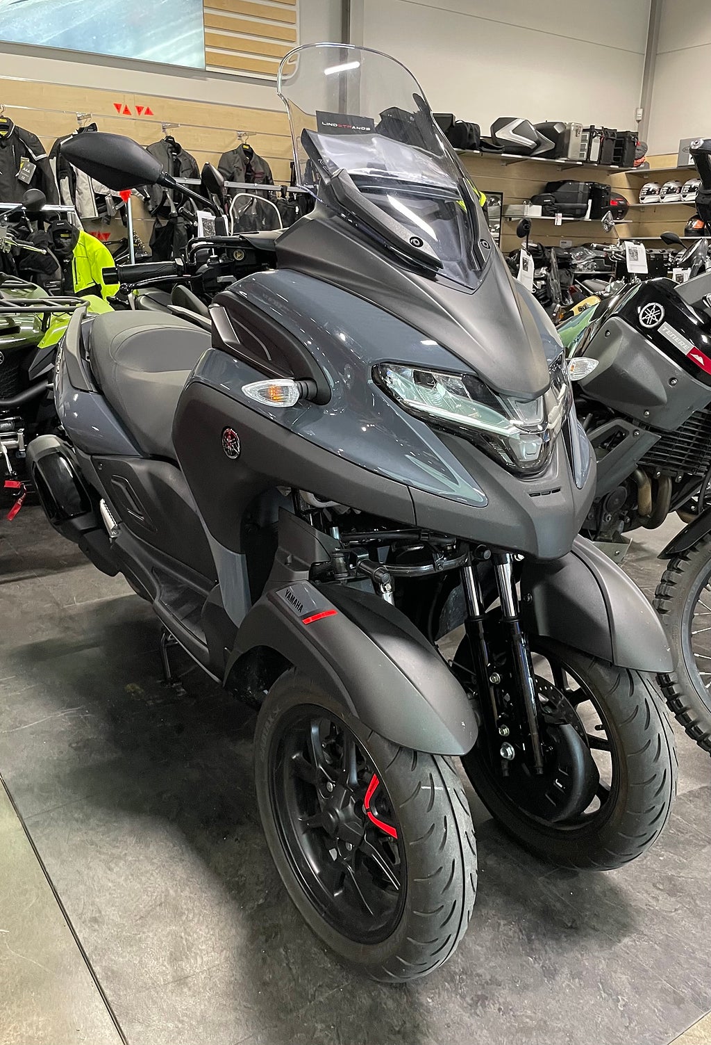 Yamaha TRICITY 300 ABS B KÖRKORT 500 mil tricity 