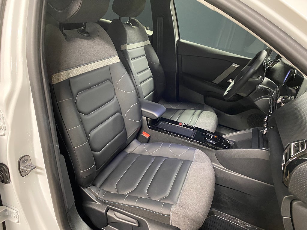 Bild på Citroën C4 X SHINE 1.2 PureTech 130hk AUT