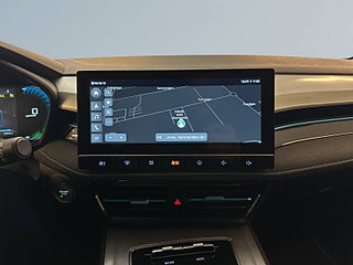 MG 5 Long Range 61.1 kWh Luxury Pvärm Garanti 360° SoV MOMS – bild 15