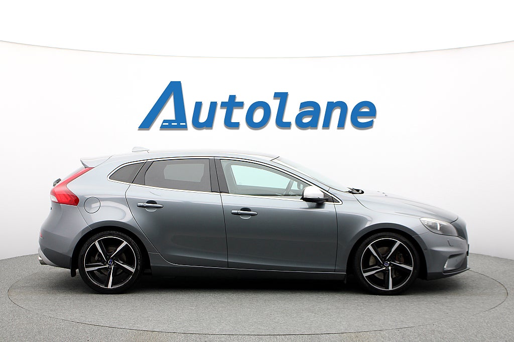 Volvo V40 D4 Polestar, R-Design, B-Kamera, Pano, HK, VOC, 200hk