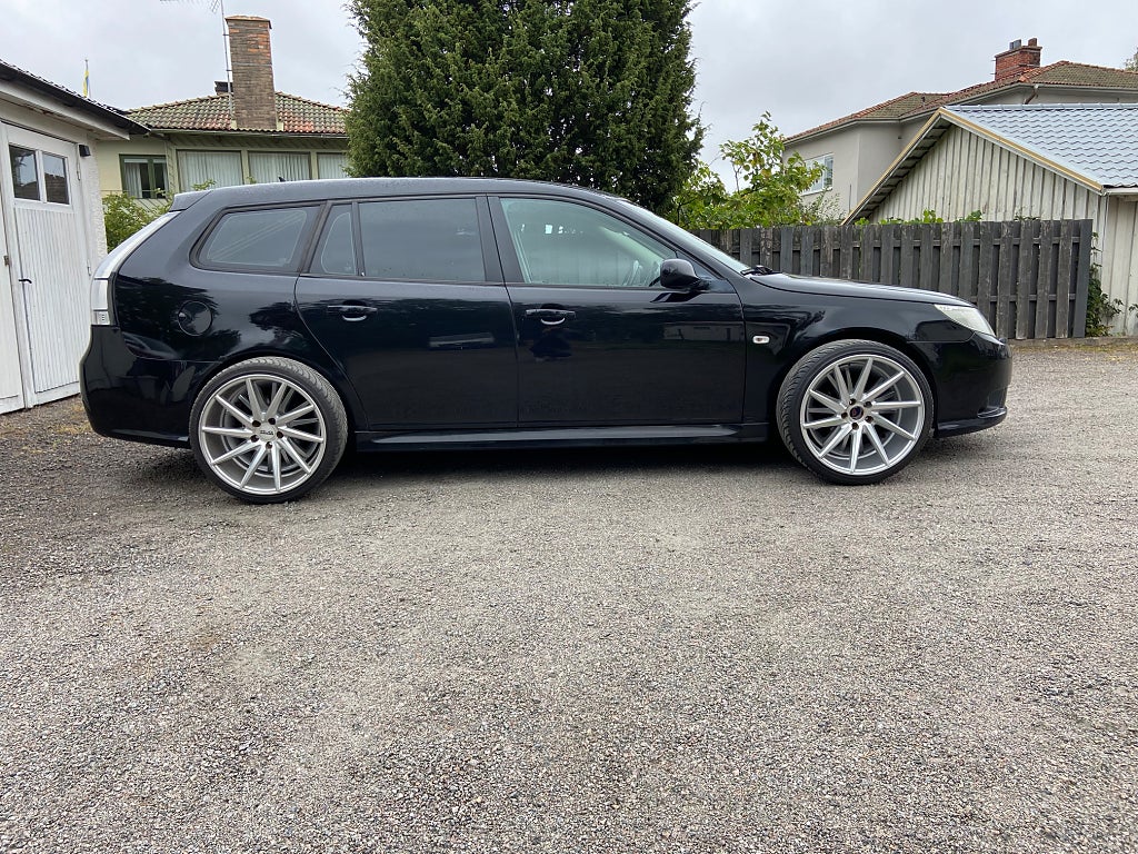 Saab 9-3 SportCombi 2.0t Nybes Årskatt 1306kr byte/avbet