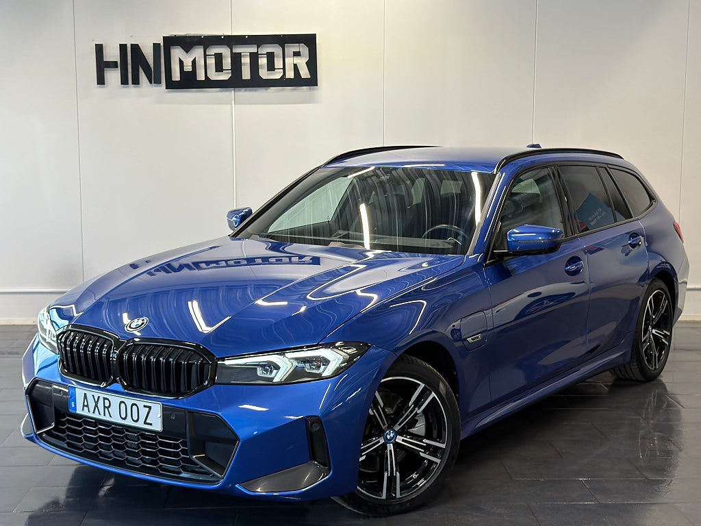 BMW 330e Touring M Sport |MOMS|1Ägare|HiFi|CarPlay|NyServ|NyBess