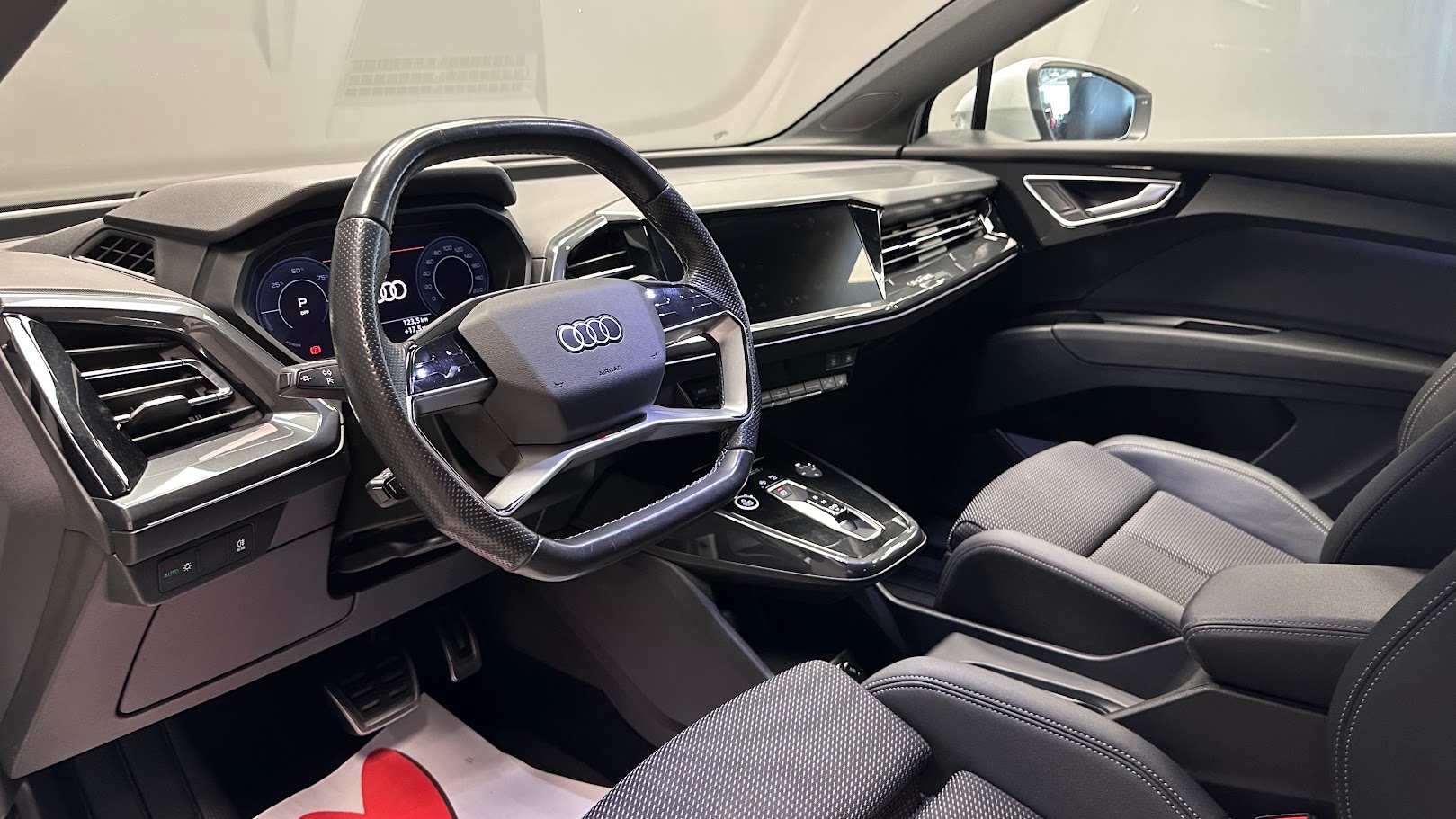 Audi Q4 e-tron 2023, bild 7/61