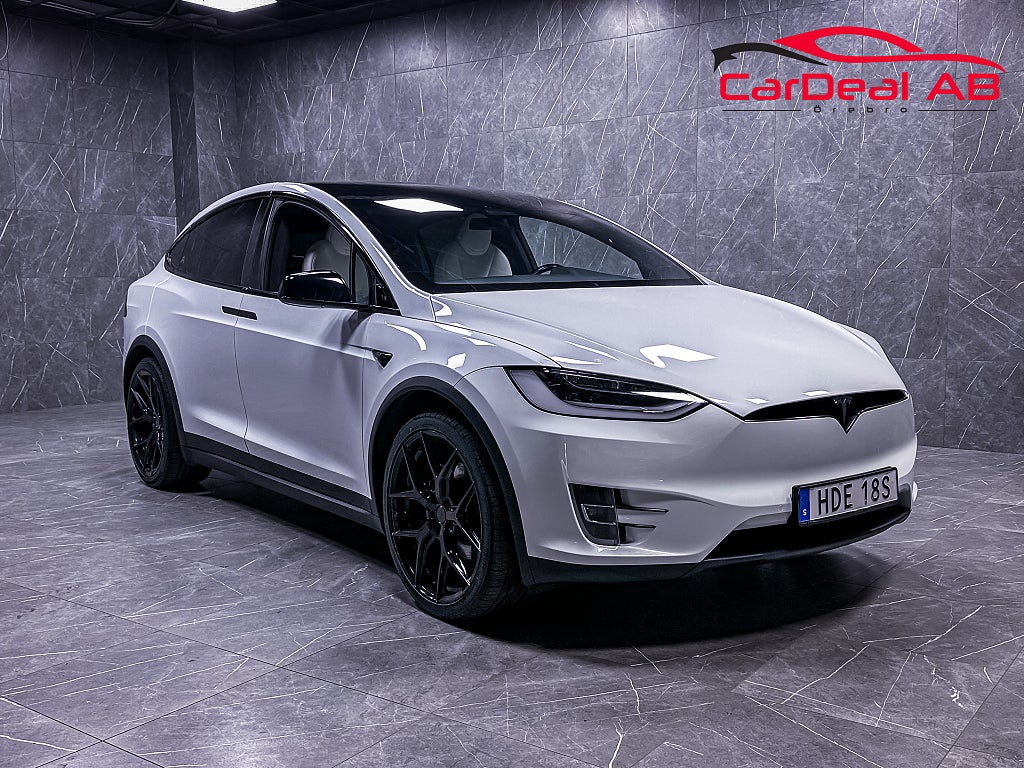 Tesla Model X Performance Ludicrous 611hk Navi Pano Luftfjädring MOMS
