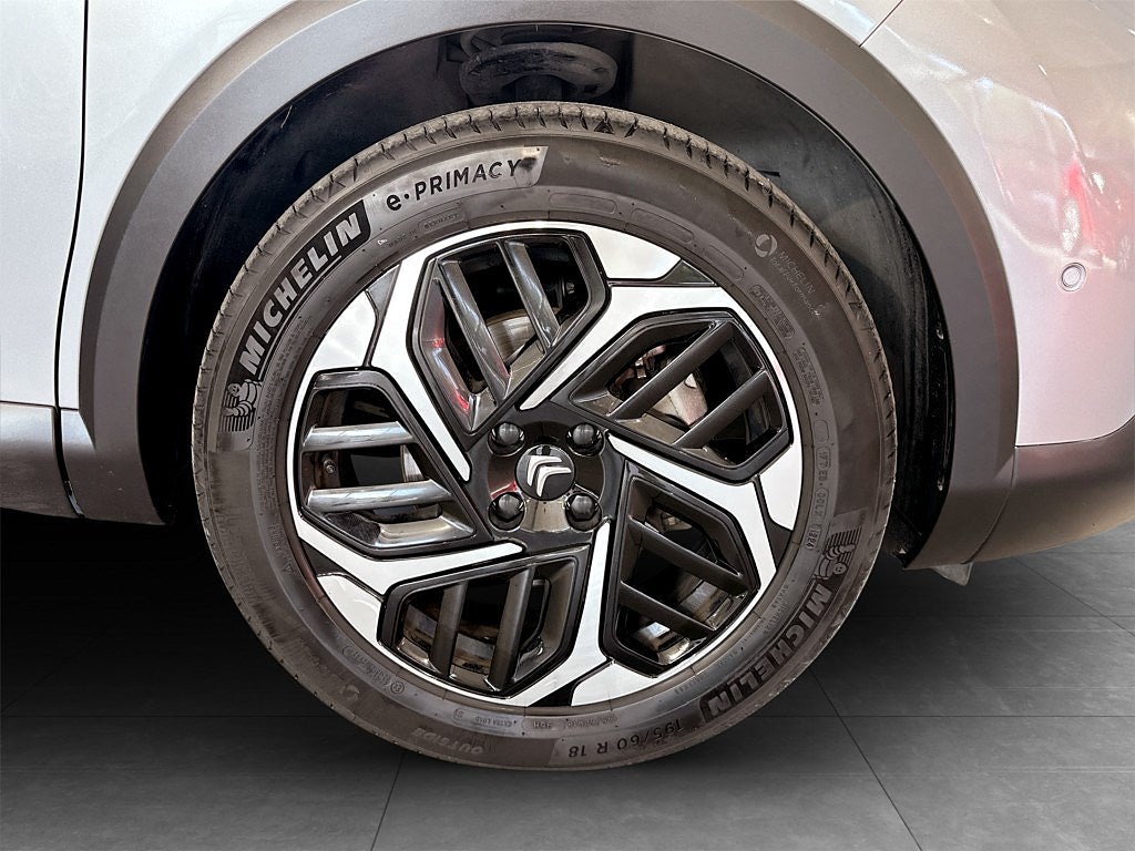 Bild på Citroën C4 Shine 1.2 PT 130hk Aut - B-KAMERA,CARPLAY,NAV