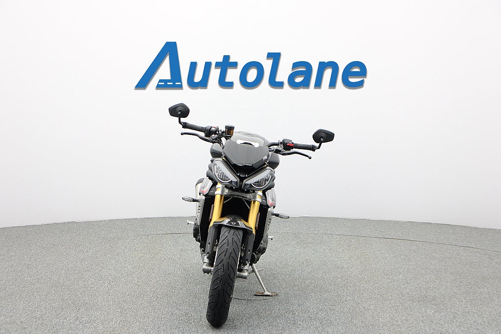 Triumph Speed triple 1200 RS* Nya däck! Körlägen Quick Shifter+