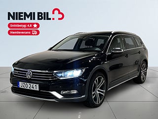 Volkswagen Passat Alltrack 2.0 TDI AWD CarPlay Drag Dvärm Kamera skinn SoV – bild 1