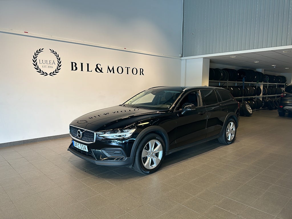Volvo V60 Cross Country D4 AWD Geartronic |4.99%|Drag|Dubb|SoV|Backkamera|PDC|