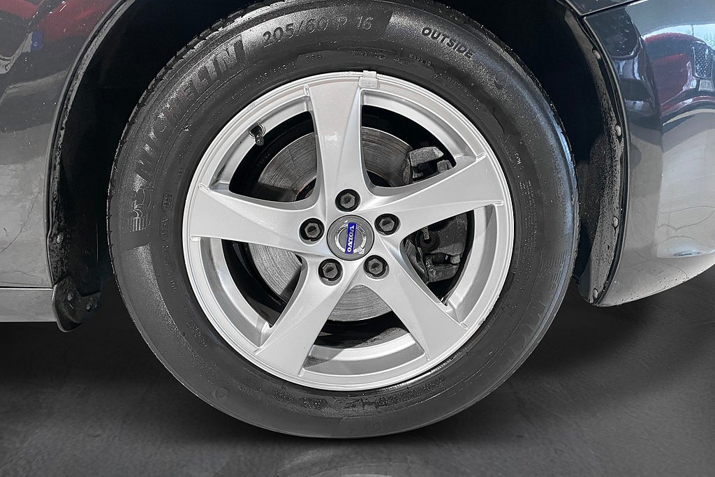 Volvo V60 D4 |Momentum | KAMREM BYTT | DRAG |VÄRMARE 2017