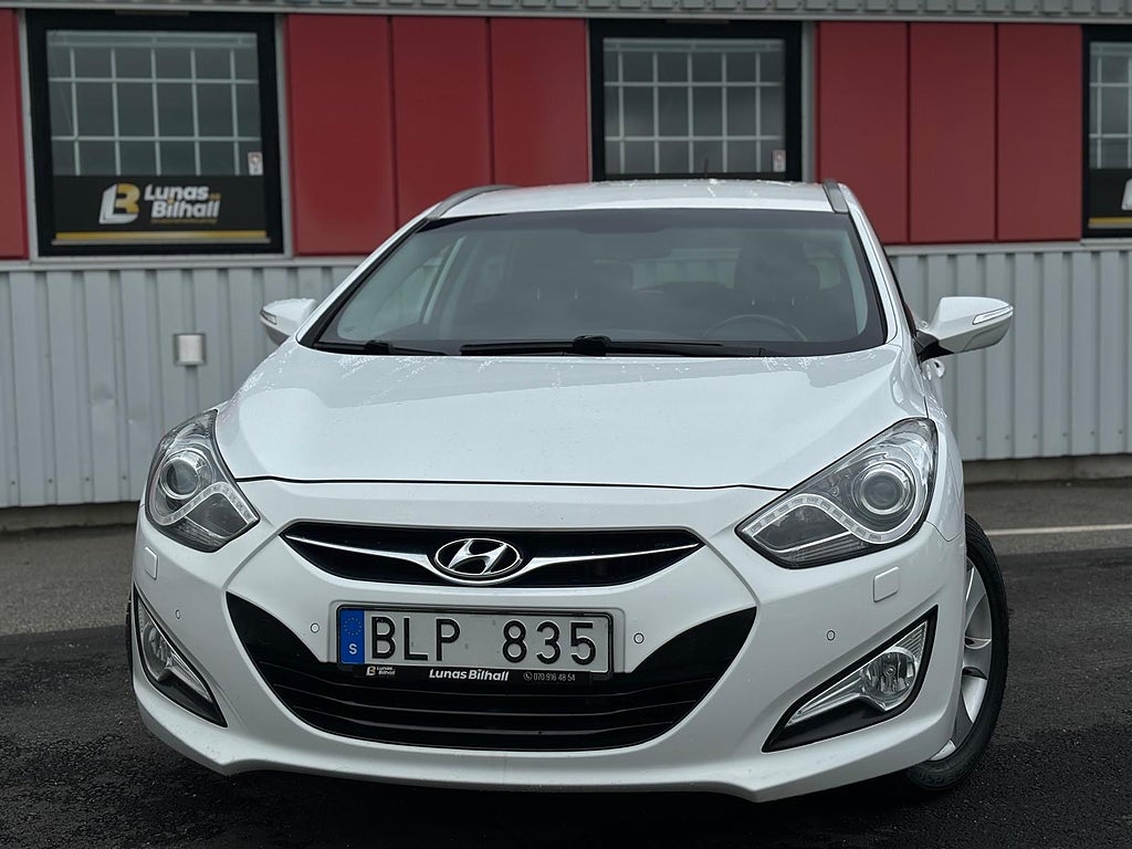 Hyundai i40 cw 1.7 CRDi Business Euro5/Navi/B-kam/2äg/Keyles