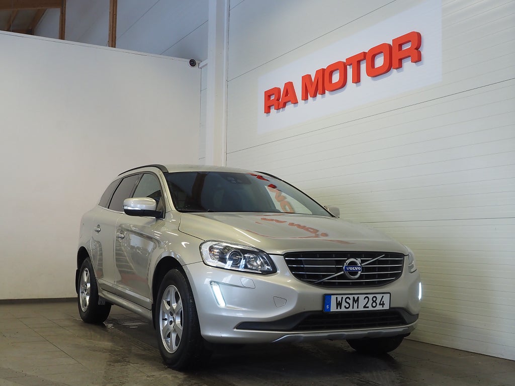 Volvo XC60 D4 Geartronic 190hk Classic Momentum Navi D-Värm M-Värm 2017