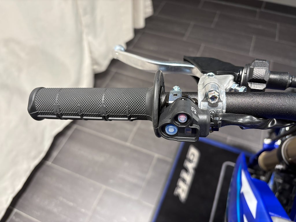 Yamaha WR450F/Öppningserbjudande NU: 109900 /ECU-låsning / KYB-fjädring
