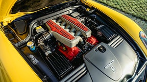 Ferrari 599 GTB Fiorano har en V12-motor på 620 hästkrafter. Foto: Collecting Cars 