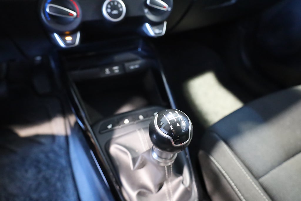 Kia Rio 1,2 Advance Plus 5d Navi Kamera PDC CarPlay Rattvärme 2017