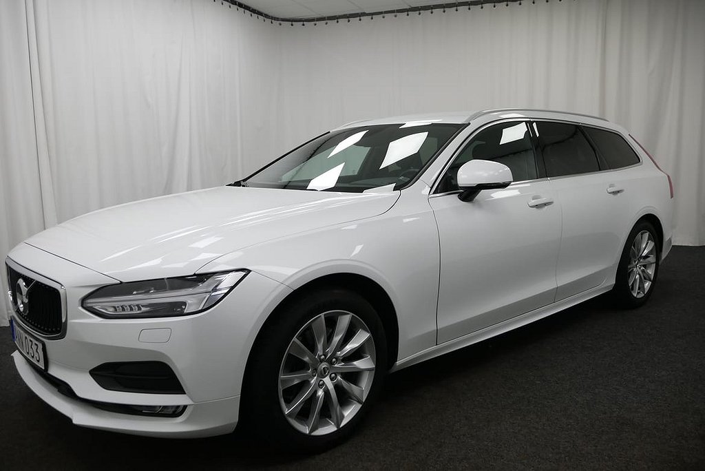 Volvo V90 T4 Momentum Advanced SE