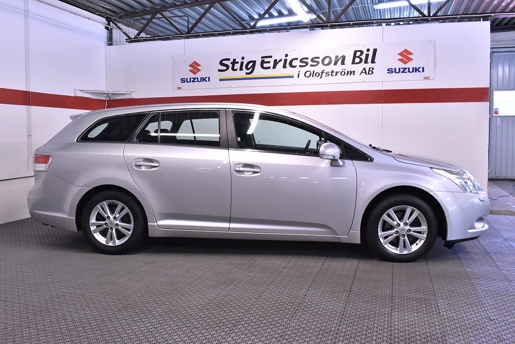 Toyota Avensis Kombi 2.0 Business 