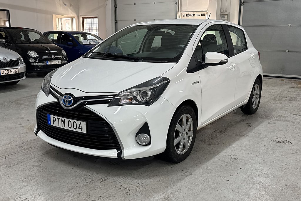 Toyota Yaris Hybrid e-CVT Active / Backkamera / SUPERDEAL 3,95%