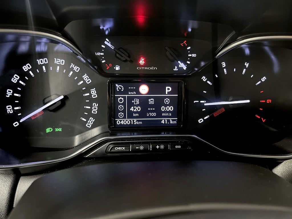 Bild på Citroën C3 Aircross Shine 1.2 PT 130hk Aut - CARPLAY