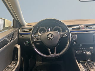 Skoda Superb Kombi 2.0 TDI 4×4 L&K Drag Dvärme CANTON B-kamera S&V – bild 9