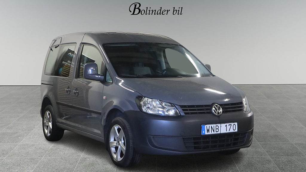 Volkswagen Caddy 1.6 TDI DPF KAMREMBYTT 5-SITS SoV BESI DRAG M-VÄRME 