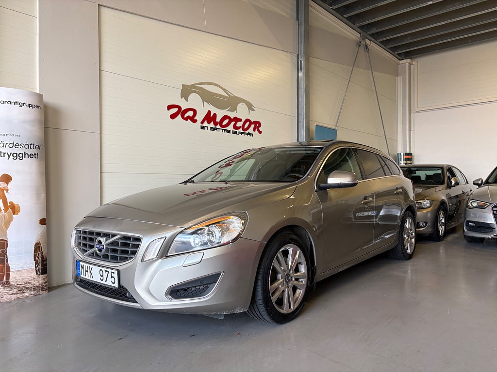 Volvo V60 D5 AWD Geartronic Momentum Euro 5