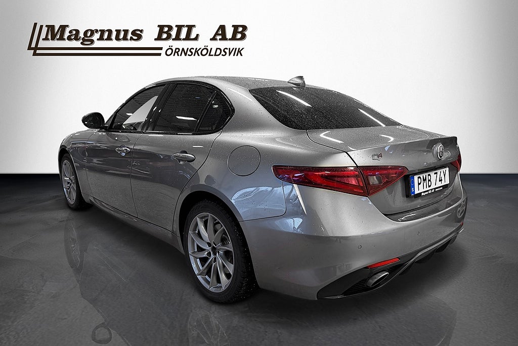 Alfa Romeo Giulia 2.0 Turbo 16V Q4 Veloce Sov Hjul M-värmare Kamera miniatyr 5