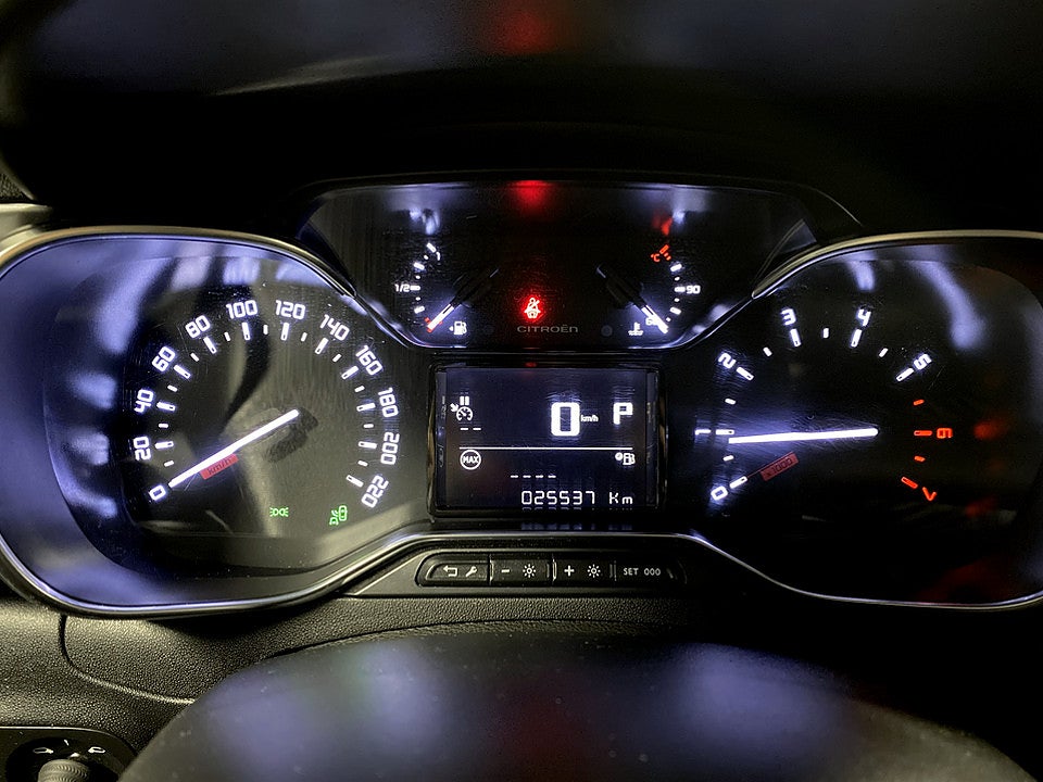 Bild på Citroën C3 Shine Exclusive 1.2 PT 110hk Aut B-KAMERA CARPLAY NAVI