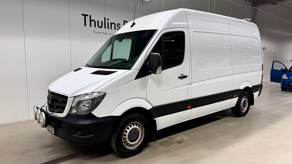 Mercedes-Benz Sprinter 316 Aut L2H2 / Blixtljus / Drag / 1 Ägare