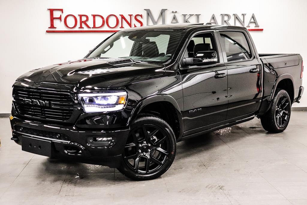 Dodge RAM 1500 LARAMIE NIGHT EDITION OBS FACELIFT RAMBOX