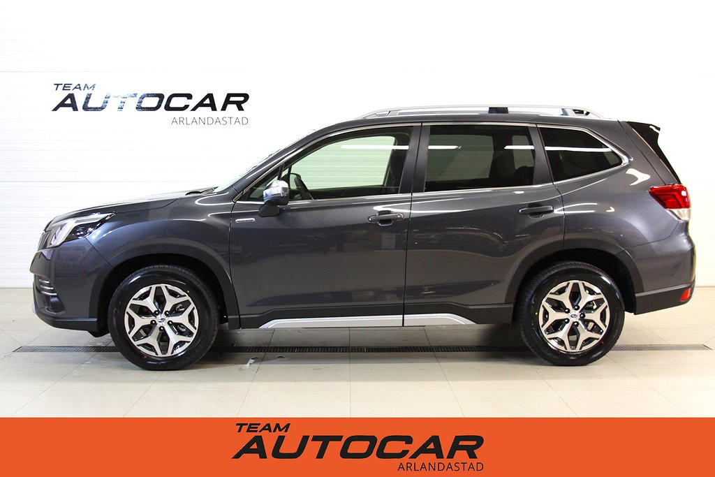 Subaru Forester e-Boxer Active X-Fuel/Dragkrok/Vinterhjul