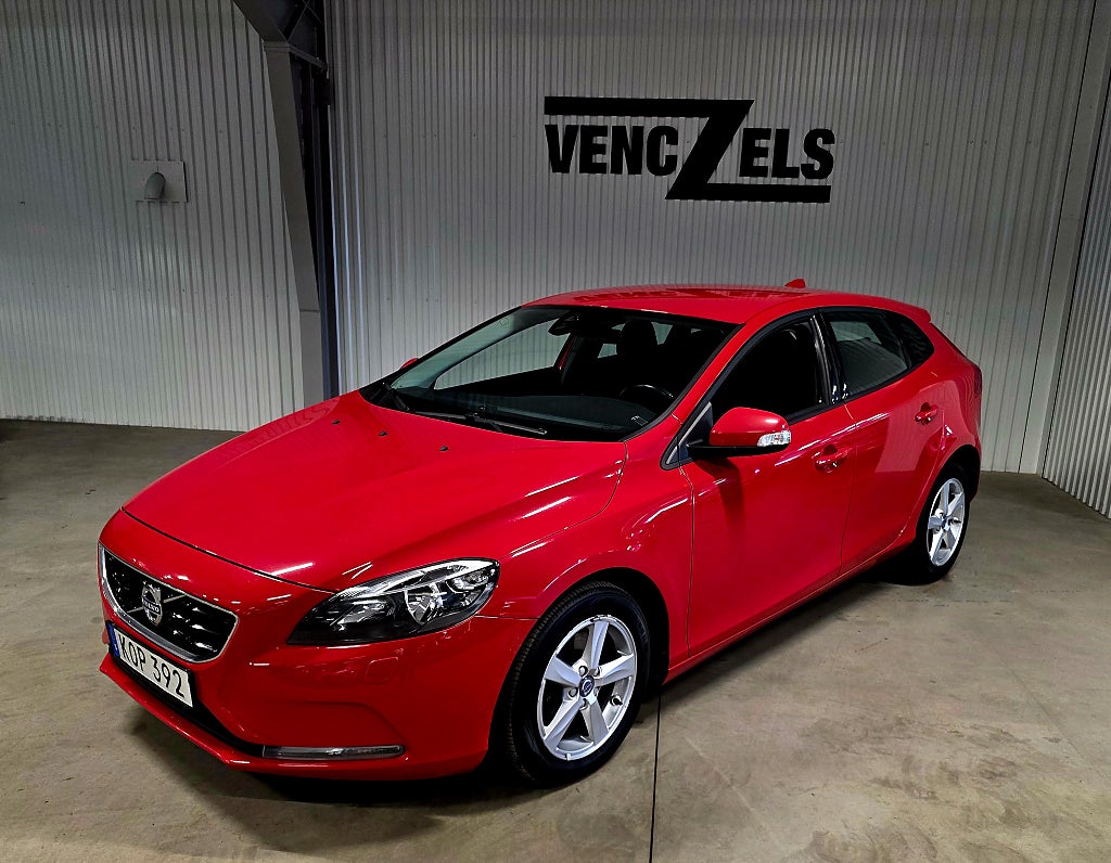 Volvo V40 T2 Business Dragkrok Värmare Låg skatt 712 kronor