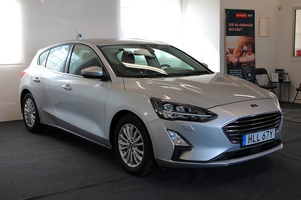 Ford Focus 1.0 EcoBoost Titanium/ B-Kamera / Keyless / 125hk