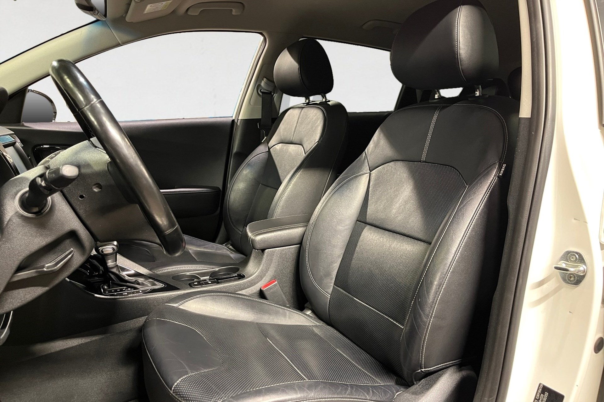 Kia Niro 1.6 GDI PlugIn-Hybrid 2018, bild 3/10