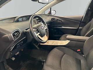Toyota Prius Hybrid CVT S&V-hjul/HUD/Backkamera